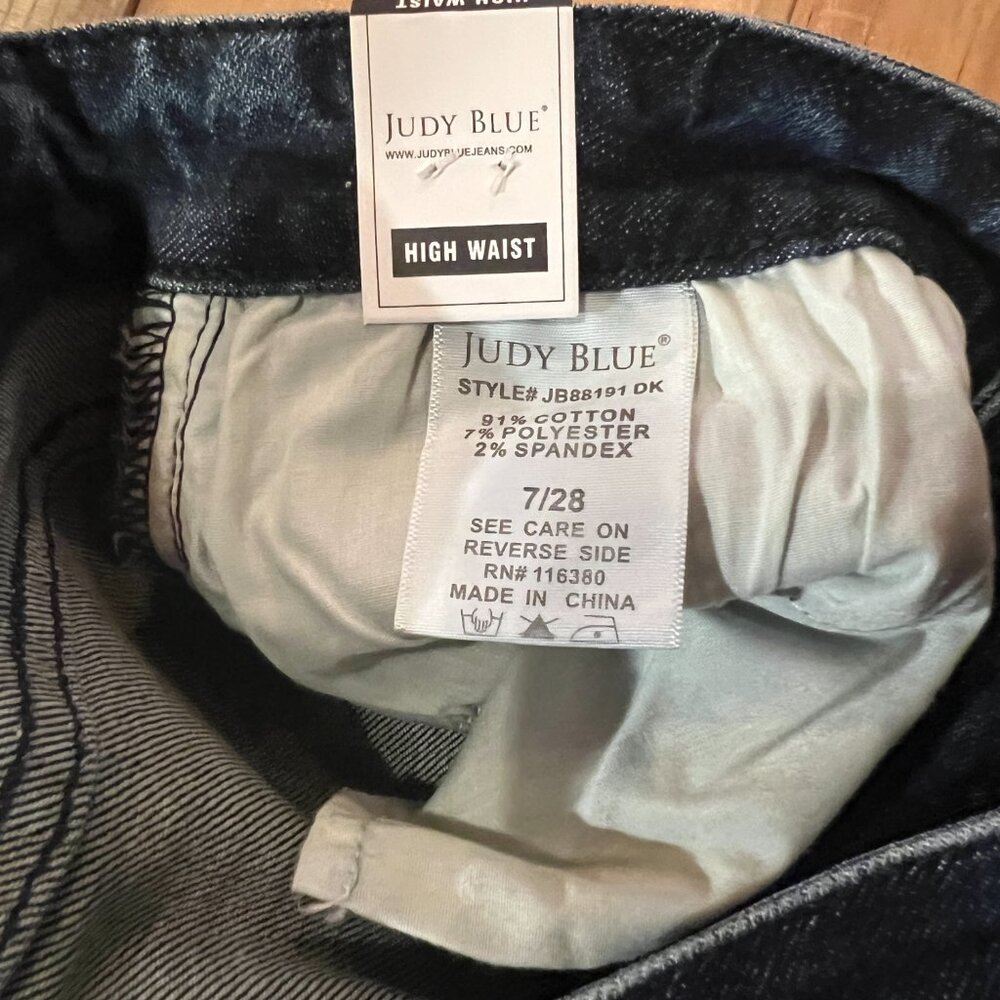 Judy Blue JB88191 RAW HEM HIGH WAIST RELAXED FIT CROP 7/28 - Picture 11 of 11